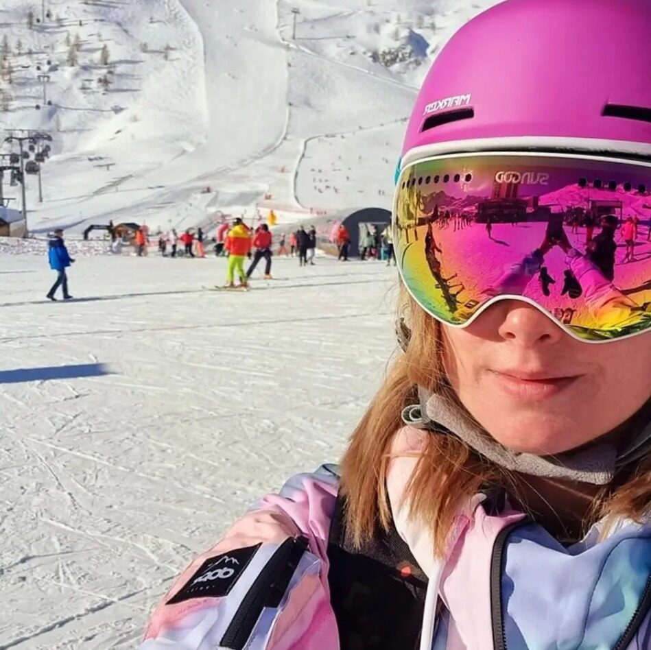 Kirsty, podiatrist at LR Podiatry, Sheffield, skiing